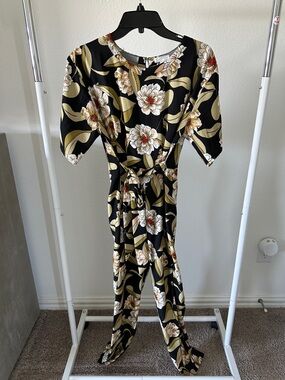 Leith Floral Tie-Waist Black Maxi Dress